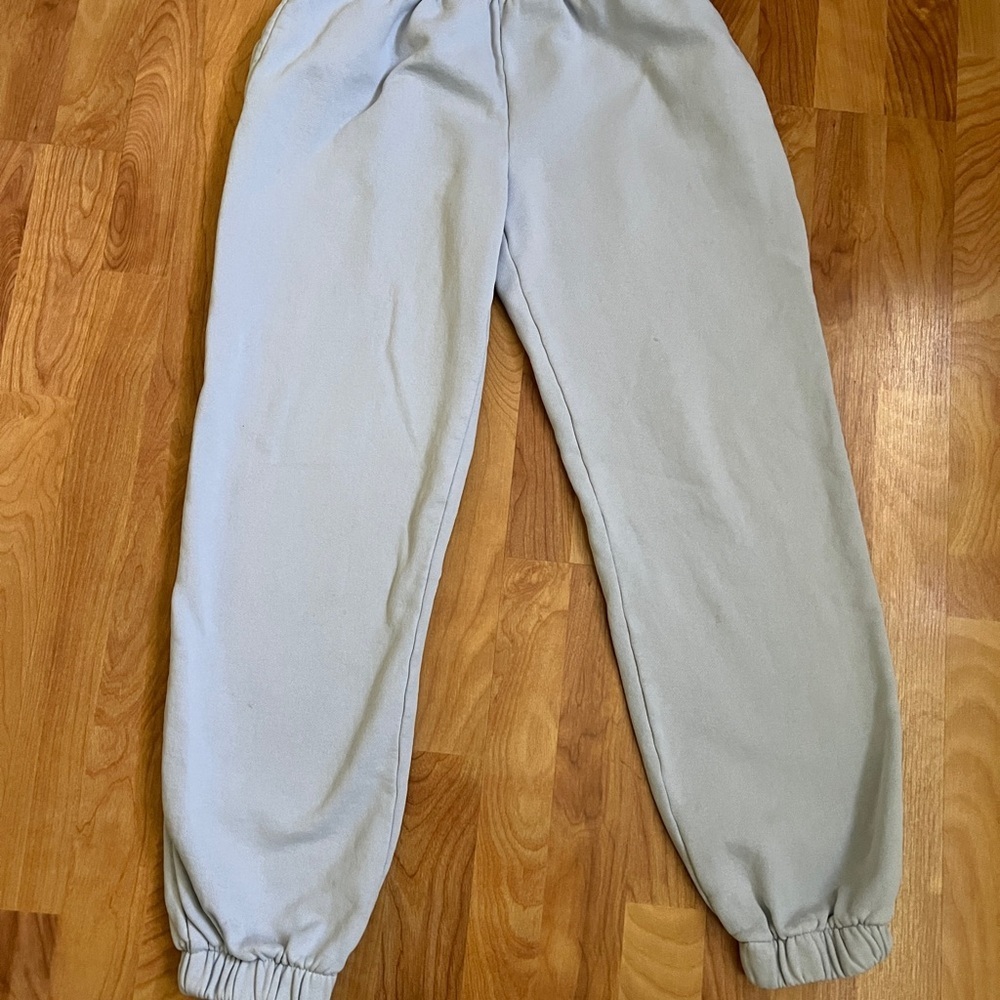 VGUC (Brandy Melville) Light Blue Jogger Sweats with Pockets sz Schmedium